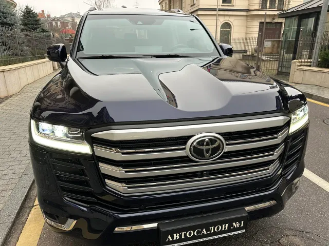 Toyota Land Cruiser - фото 1