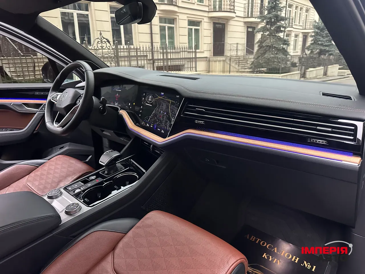 Volkswagen Touareg - фото 10