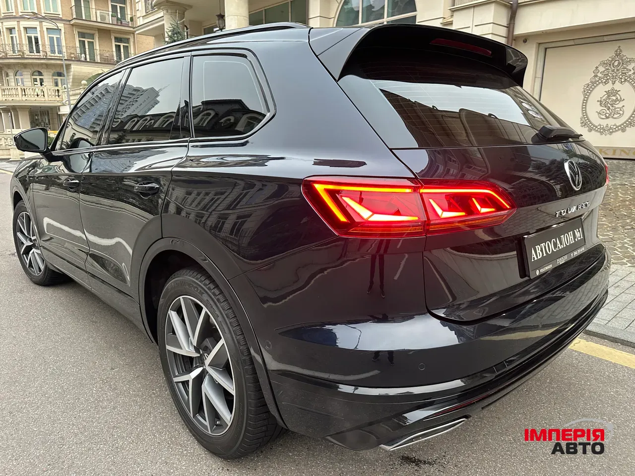 Volkswagen Touareg - фото 3