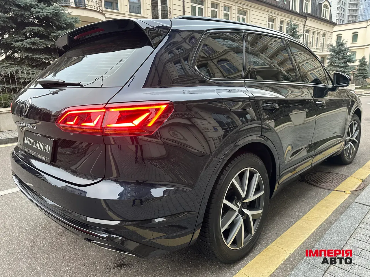 Volkswagen Touareg - фото 5