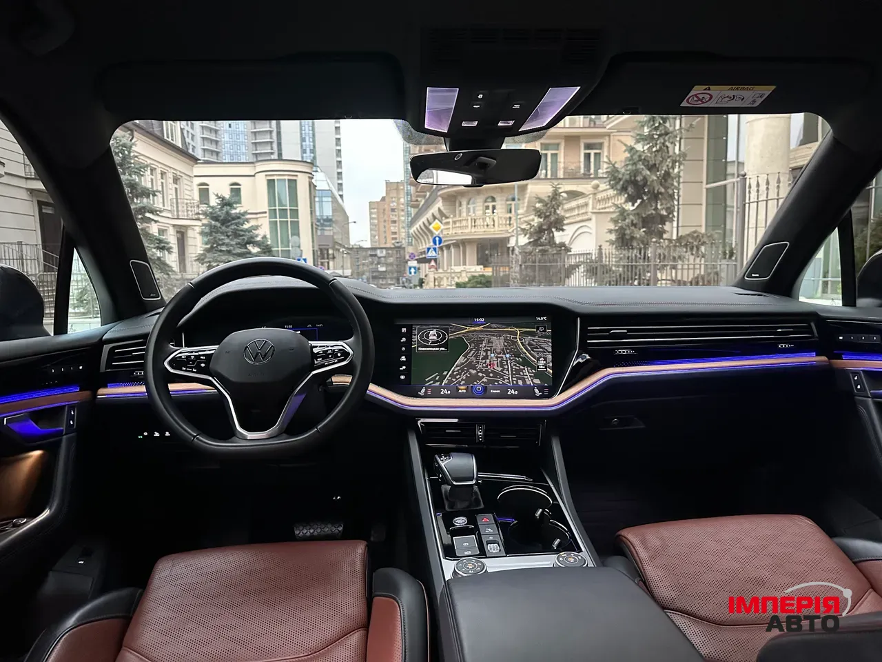 Volkswagen Touareg - фото 11