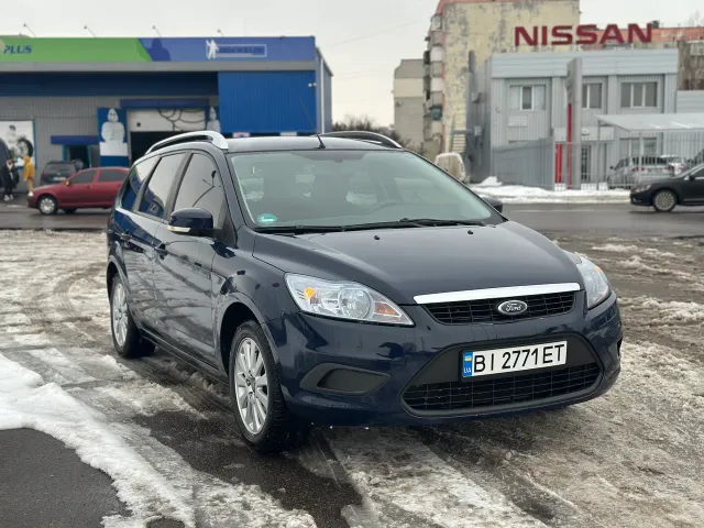 Ford Focus - фото 1