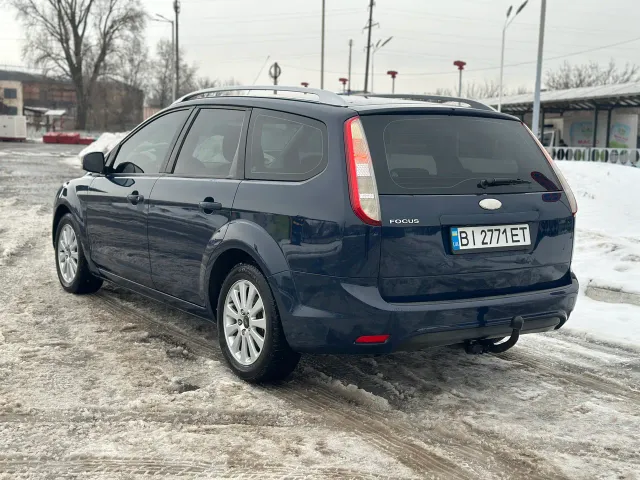 Ford Focus - фото 3