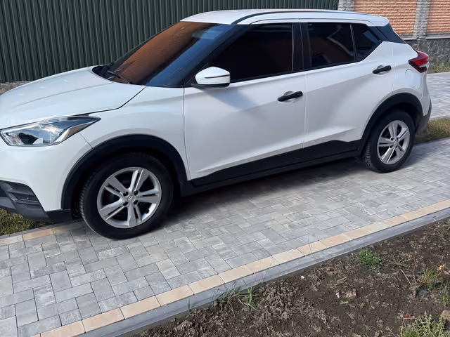 Nissan Kicks - фото 1