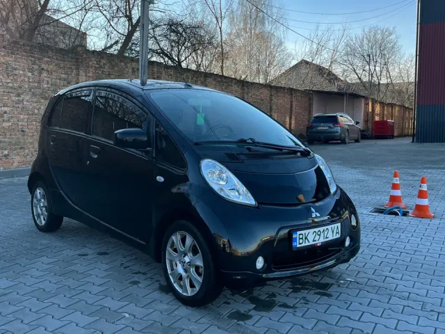 Mitsubishi i-MiEV - фото 3
