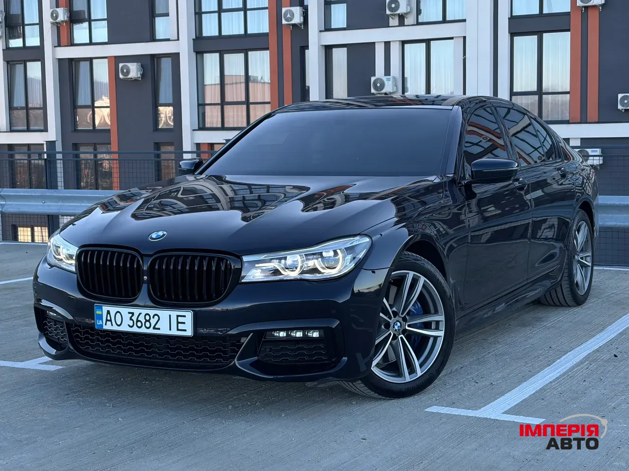 BMW 7 серії - фото 1