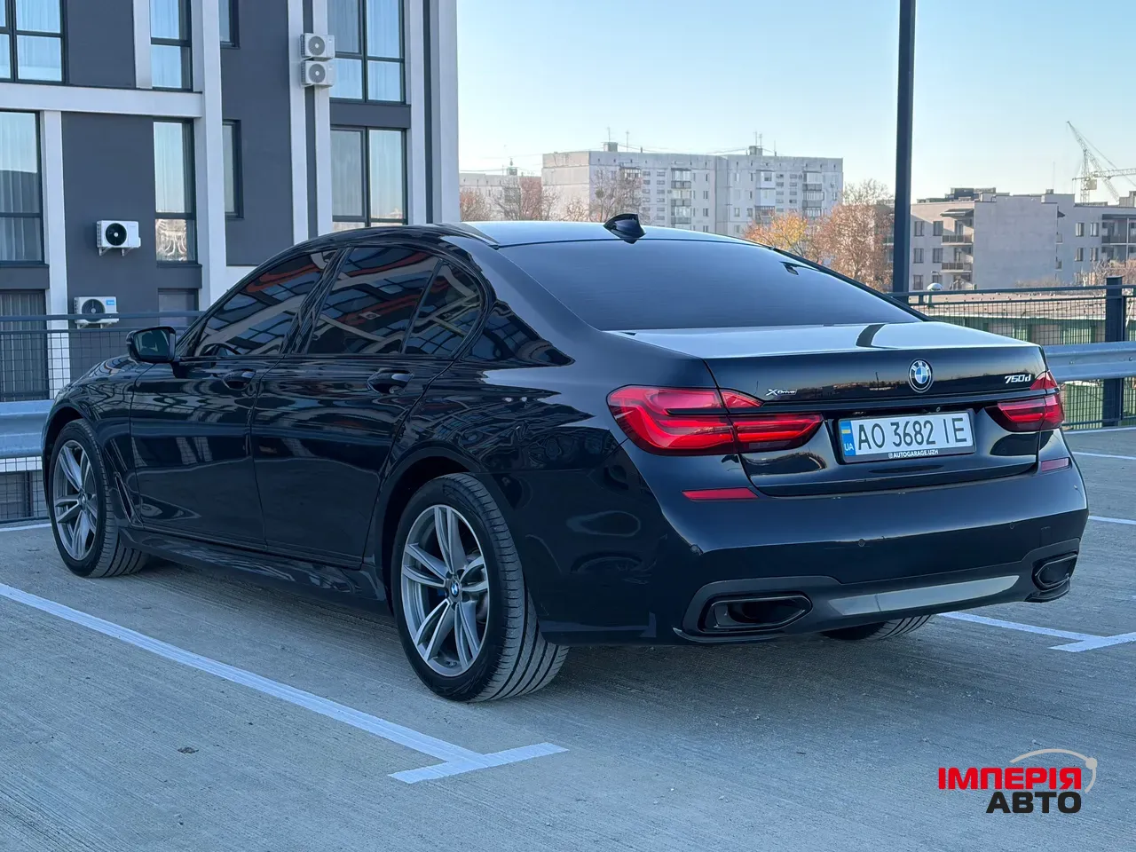 BMW 7 серії - фото 18