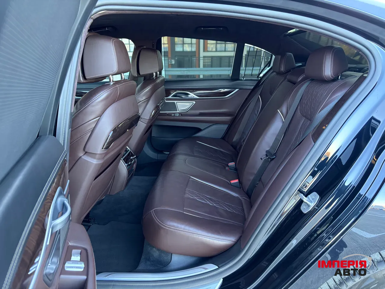 BMW 7 серії - фото 30