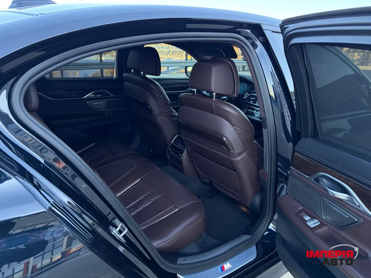 BMW 7 серії - фото 27