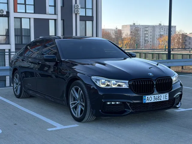 BMW 7 серії - фото 3