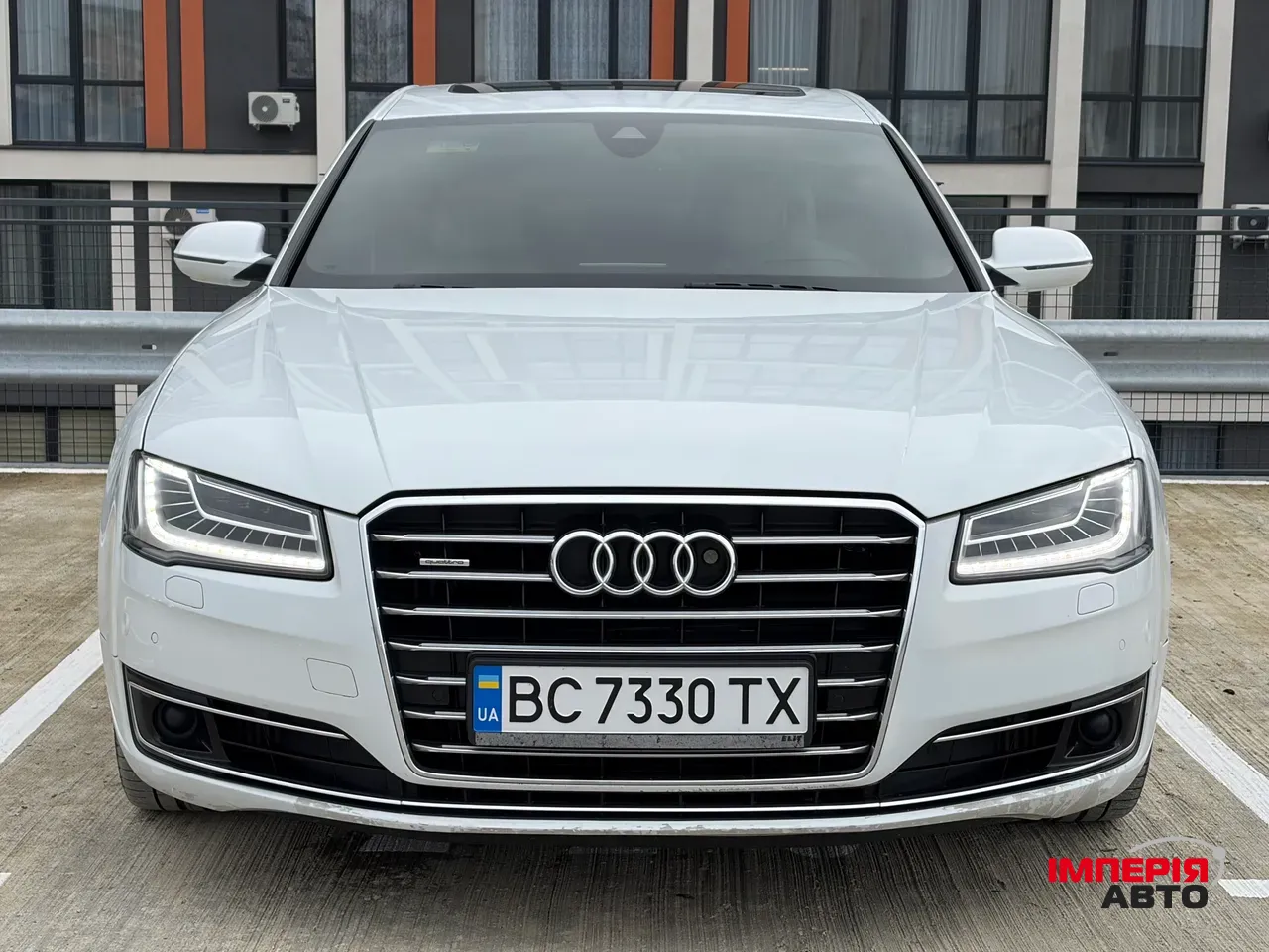 Audi A8 - фото 5