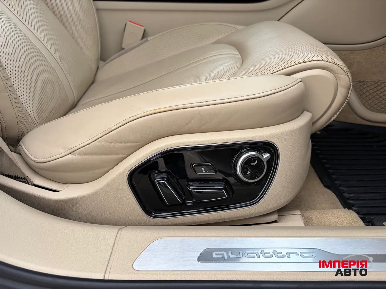 Audi A8 - фото 42