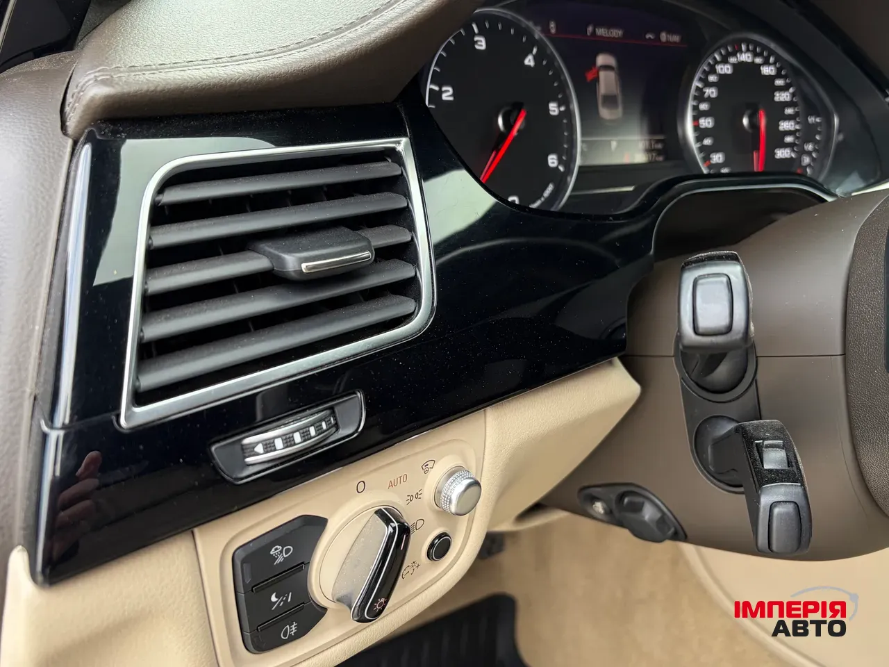 Audi A8 - фото 37