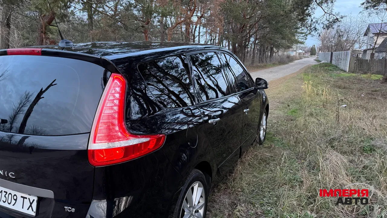 Renault Megane - фото 4