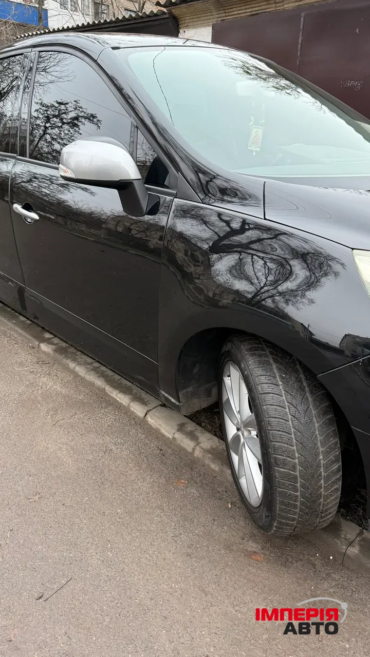 Renault Megane - фото 15