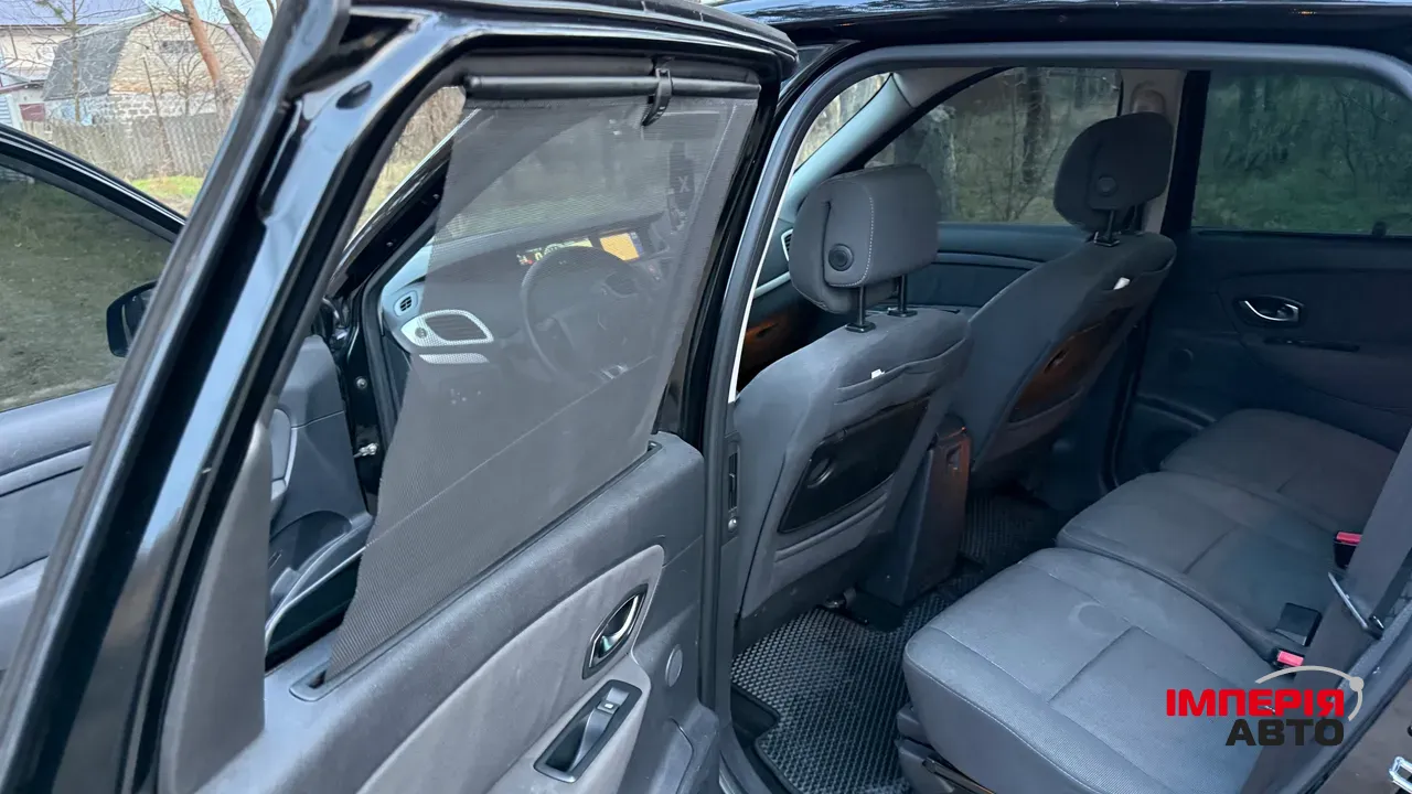 Renault Megane - фото 7