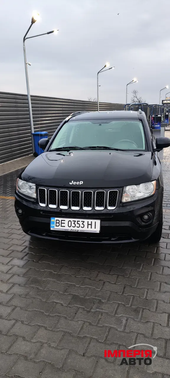 Jeep Compass - фото 1