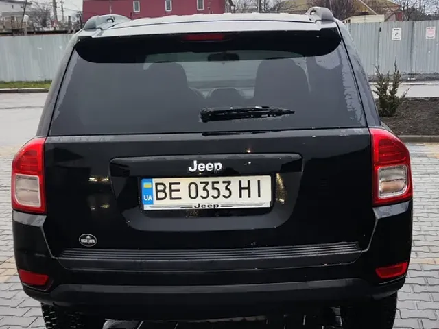 Jeep Compass - фото 4
