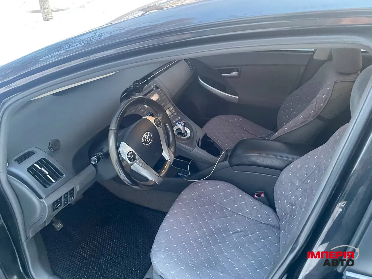 Toyota Prius - фото 3