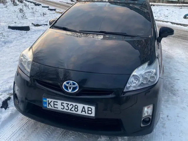 Toyota Prius - фото 1