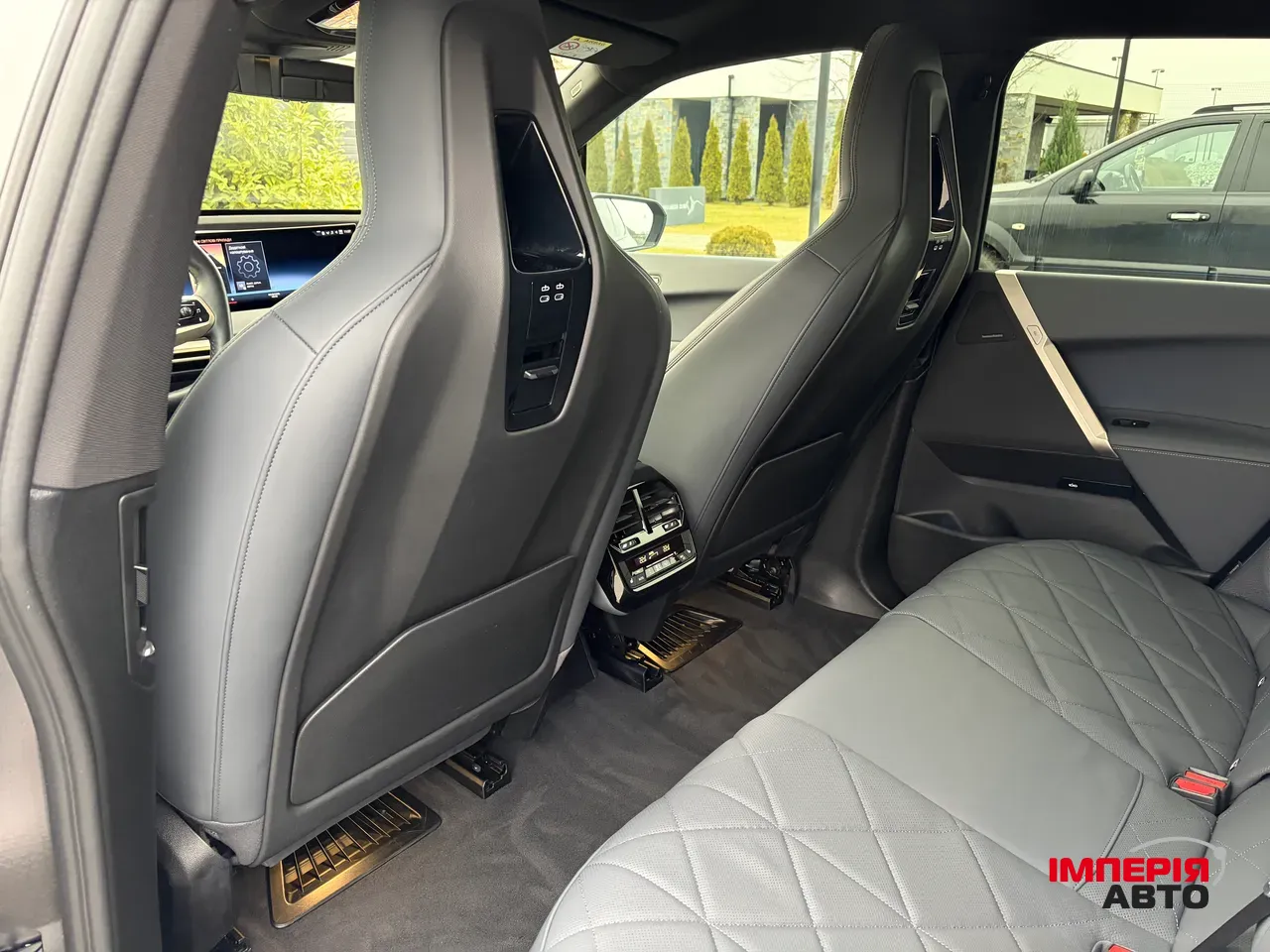BMW iX - фото 33