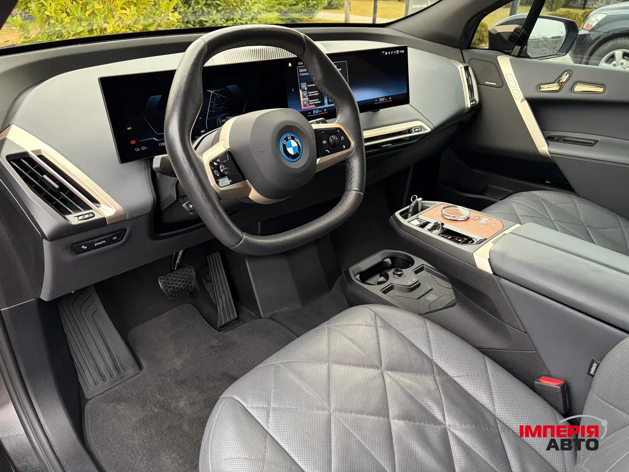 BMW iX - фото 25