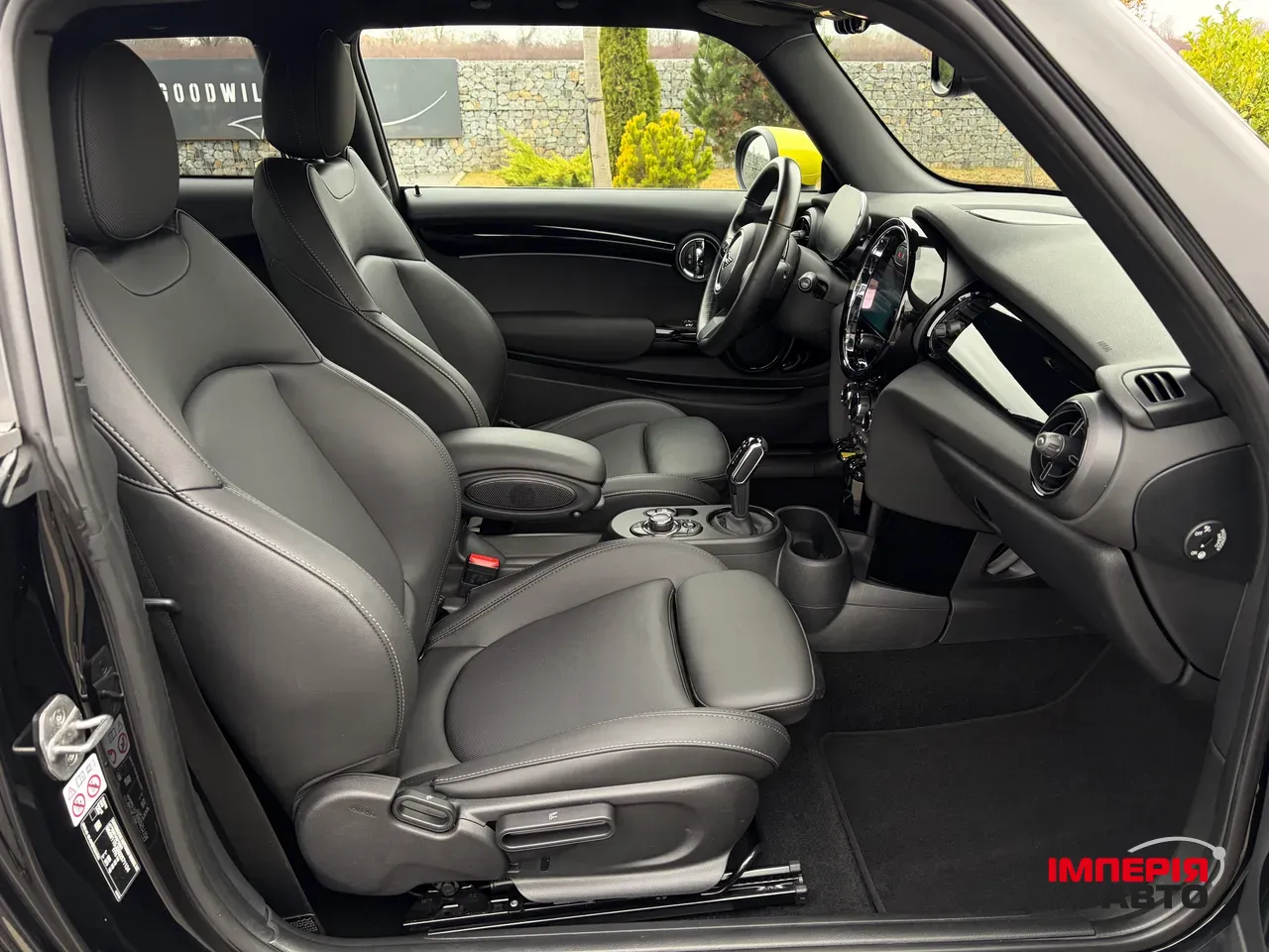 Mini Hatch - фото 27