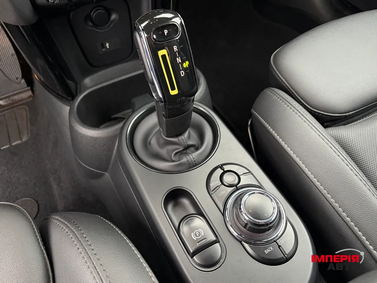 Mini Hatch - фото 29