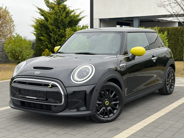 Mini Hatch - фото 1