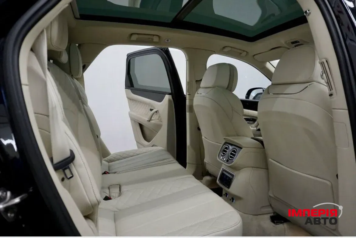 Bentley Bentayga - фото 14