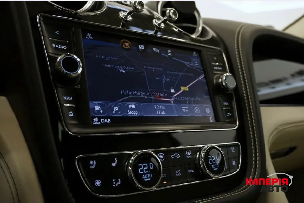 Bentley Bentayga - фото 13