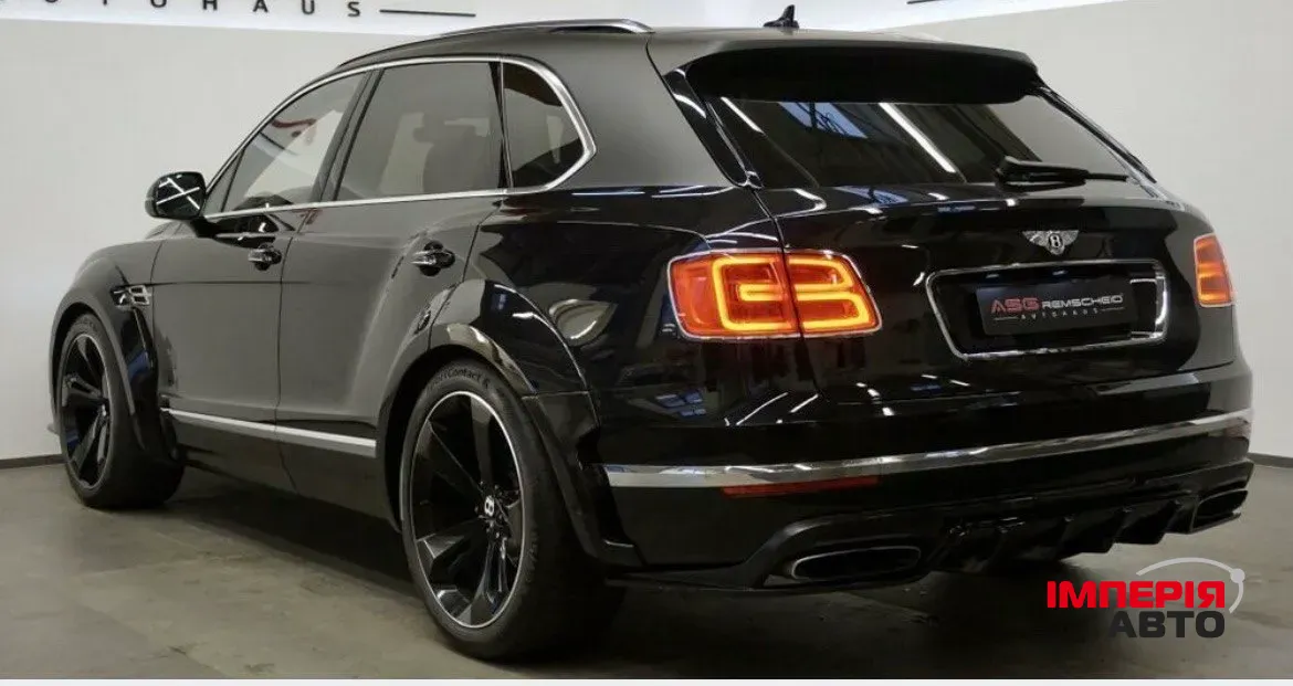 Bentley Bentayga - фото 12