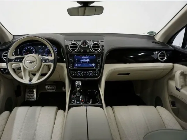 Bentley Bentayga - фото 4