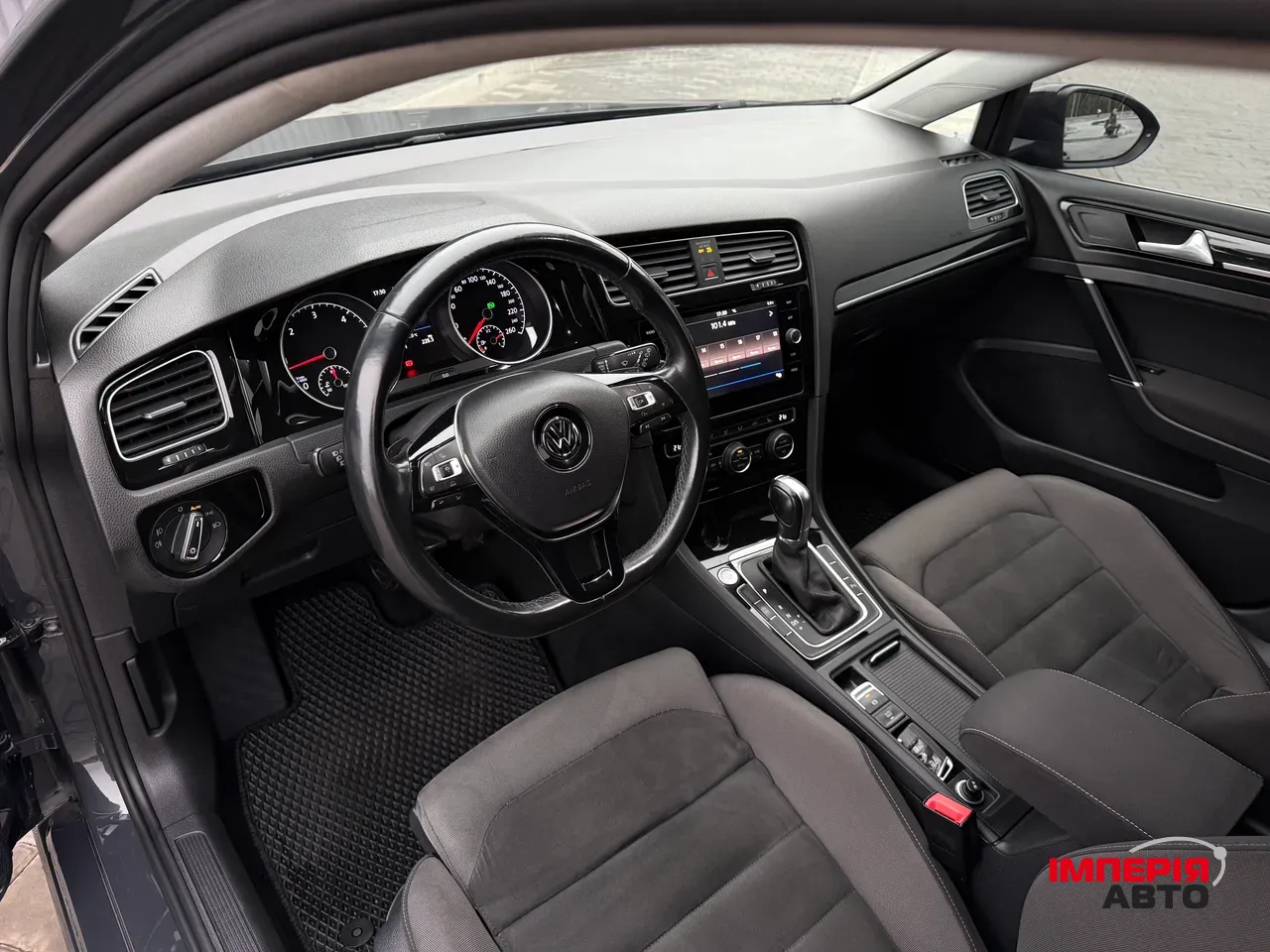 Volkswagen Golf - фото 27