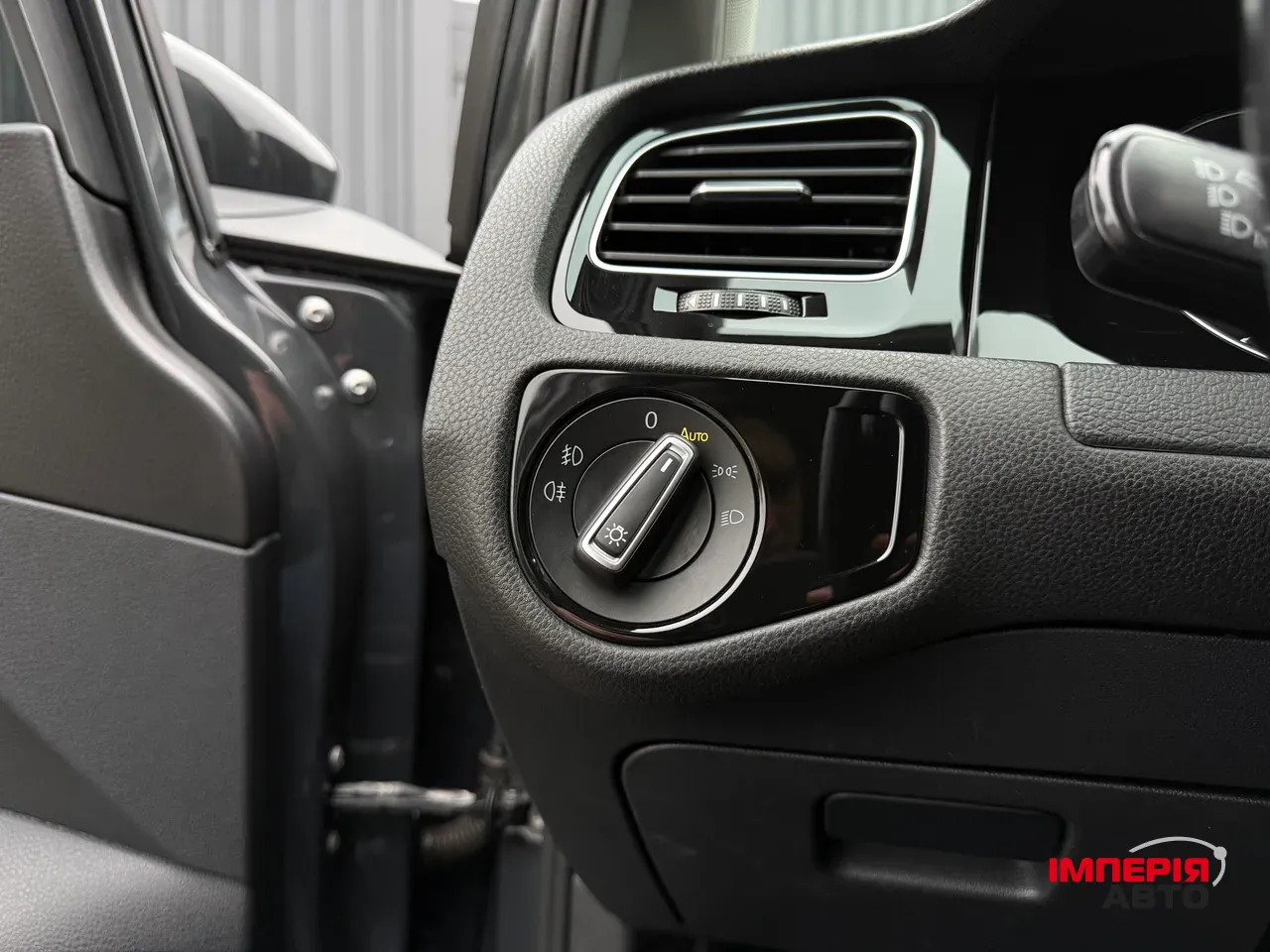 Volkswagen Golf - фото 28