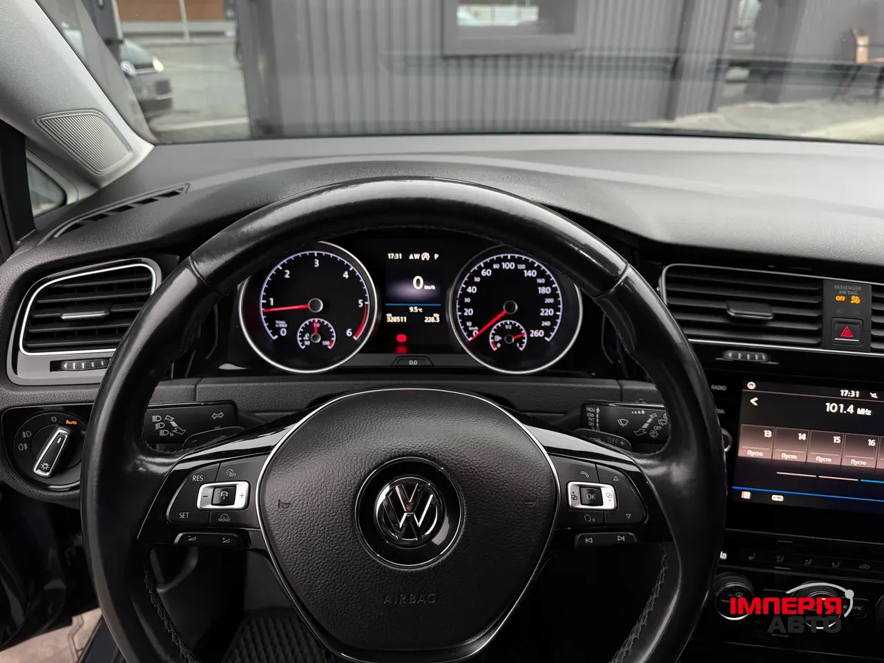 Volkswagen Golf - фото 29