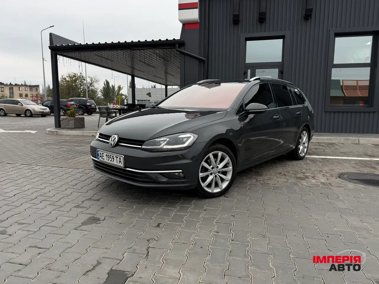 Volkswagen Golf - фото 8