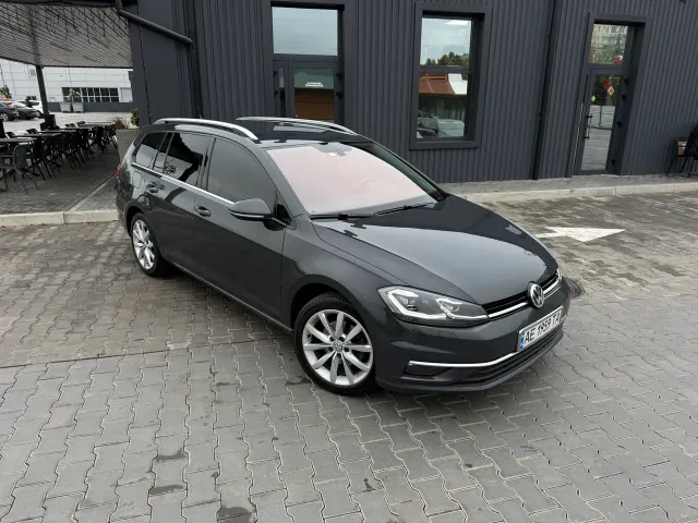 Volkswagen Golf - фото 2