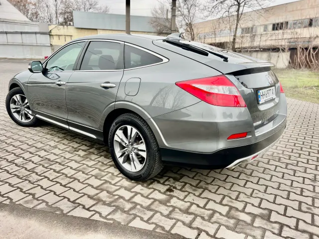 Honda Crosstour - фото 5