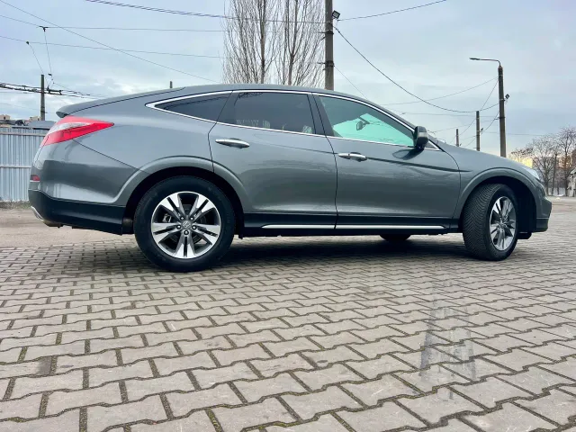 Honda Crosstour - фото 3