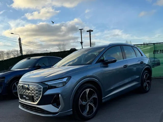 Audi Q4 e-tron - фото 3