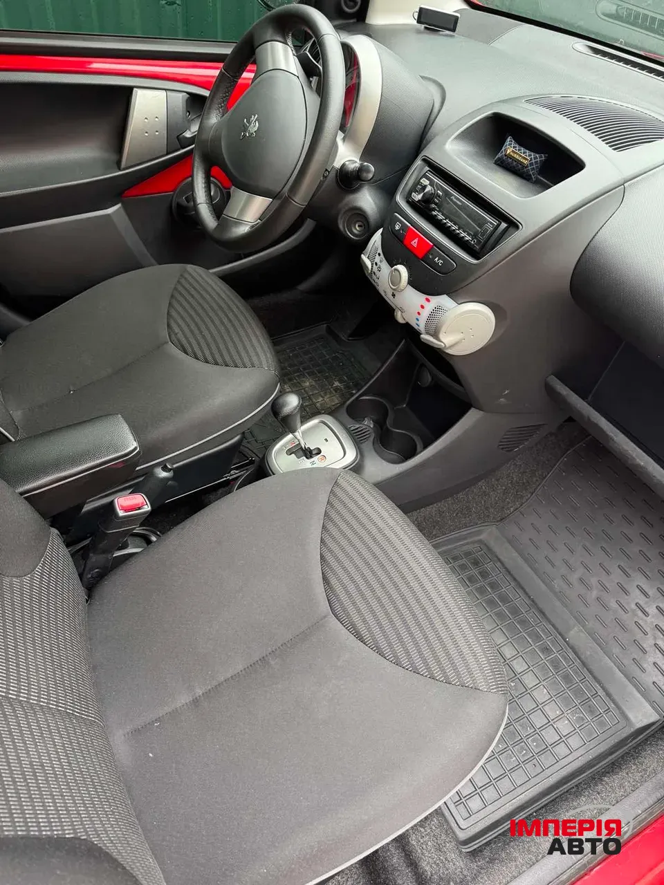 Peugeot 107 - фото 6