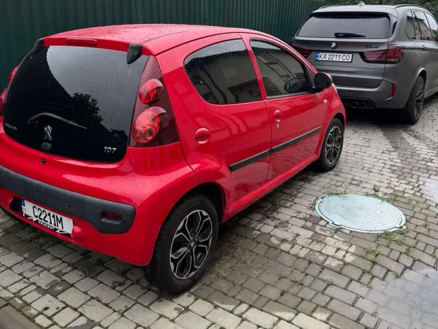 Peugeot 107 - фото 4