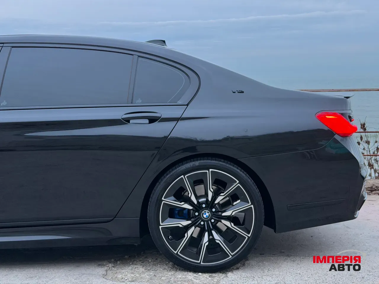 BMW 7 серії - фото 7