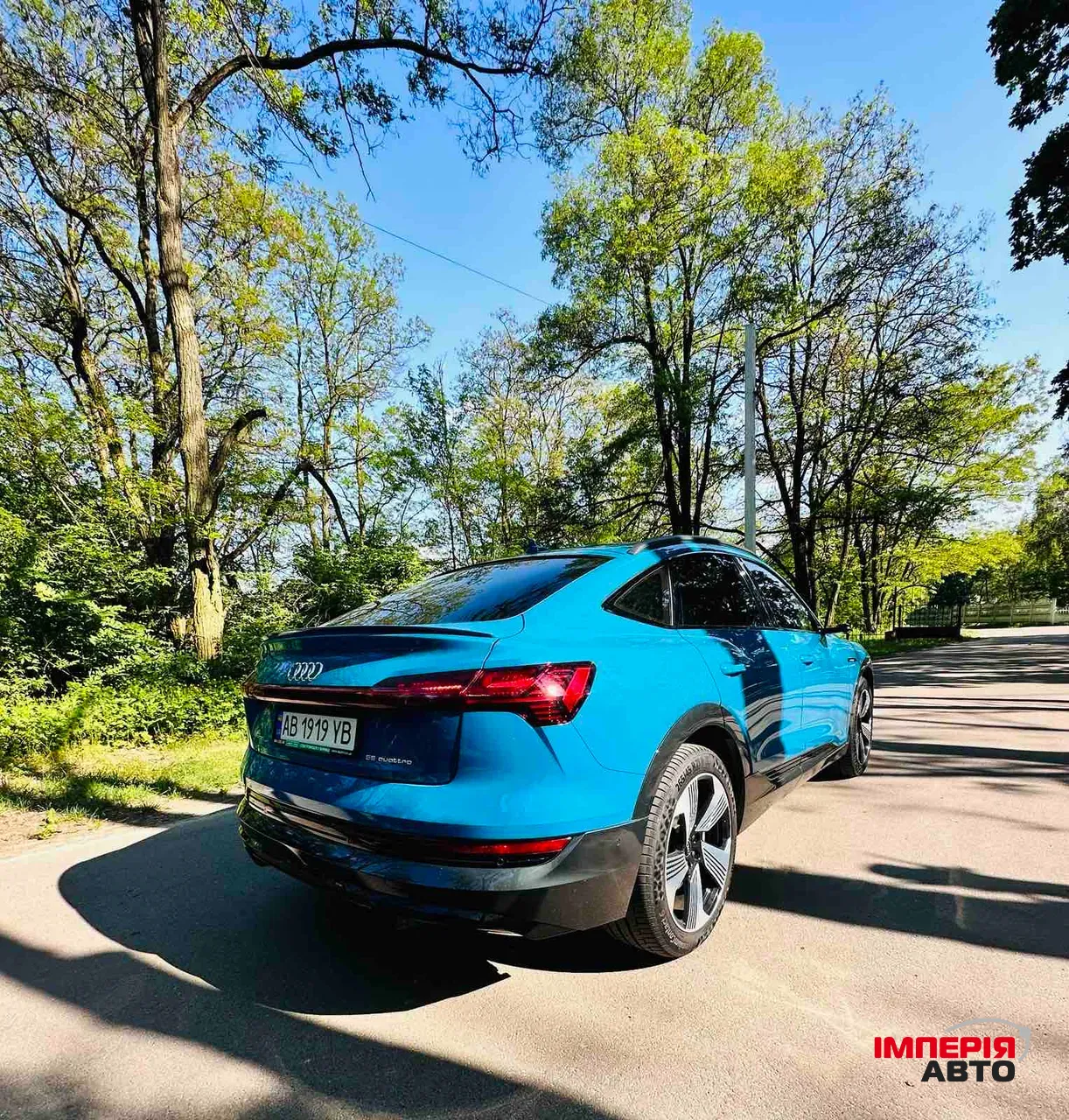 Audi e-tron S - фото 6