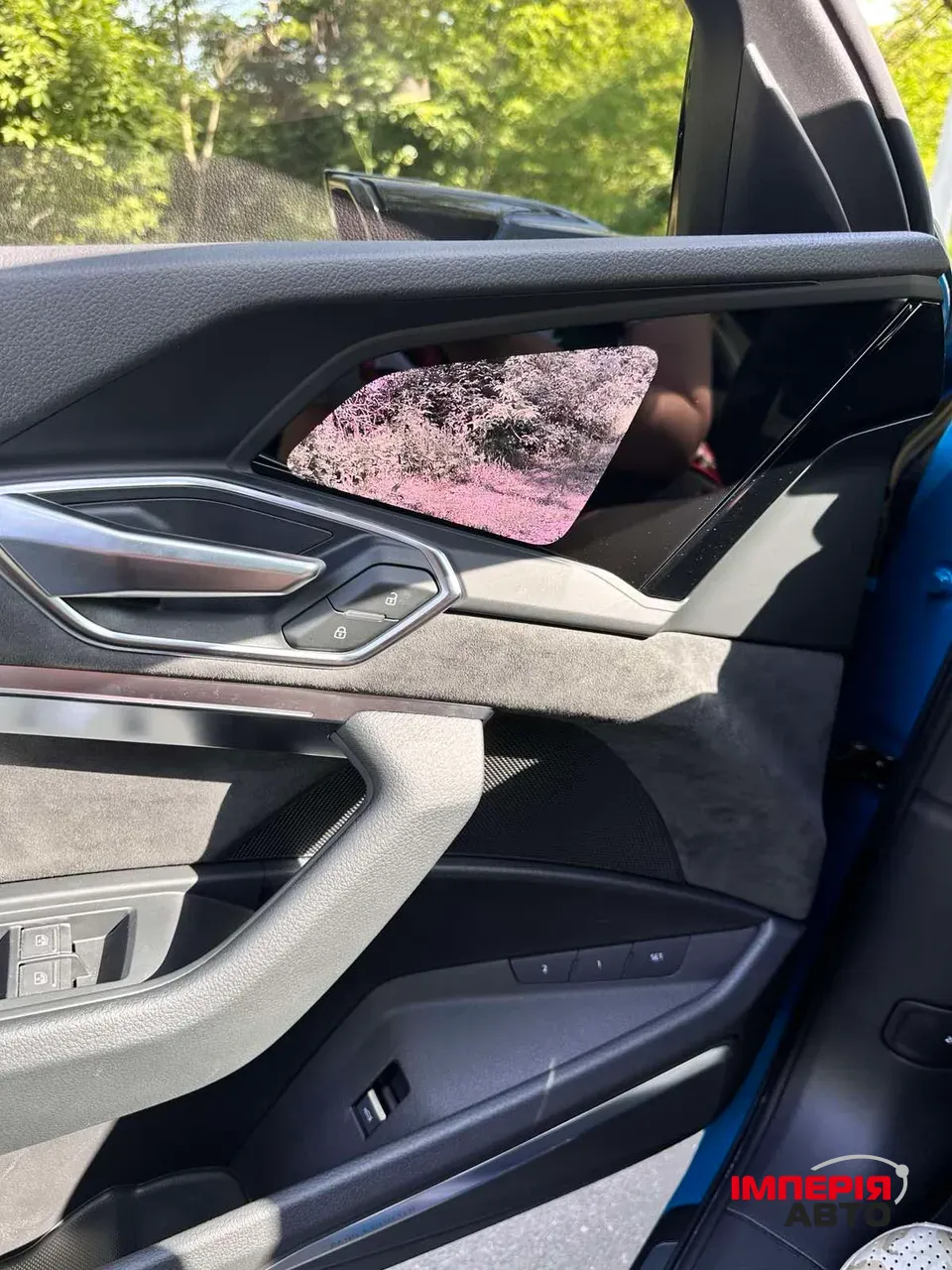 Audi e-tron S - фото 30