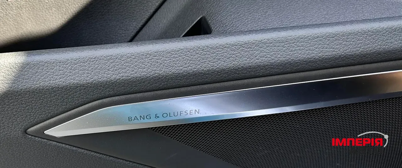 Audi e-tron S - фото 28