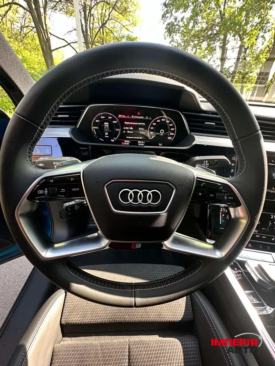 Audi e-tron S - фото 17