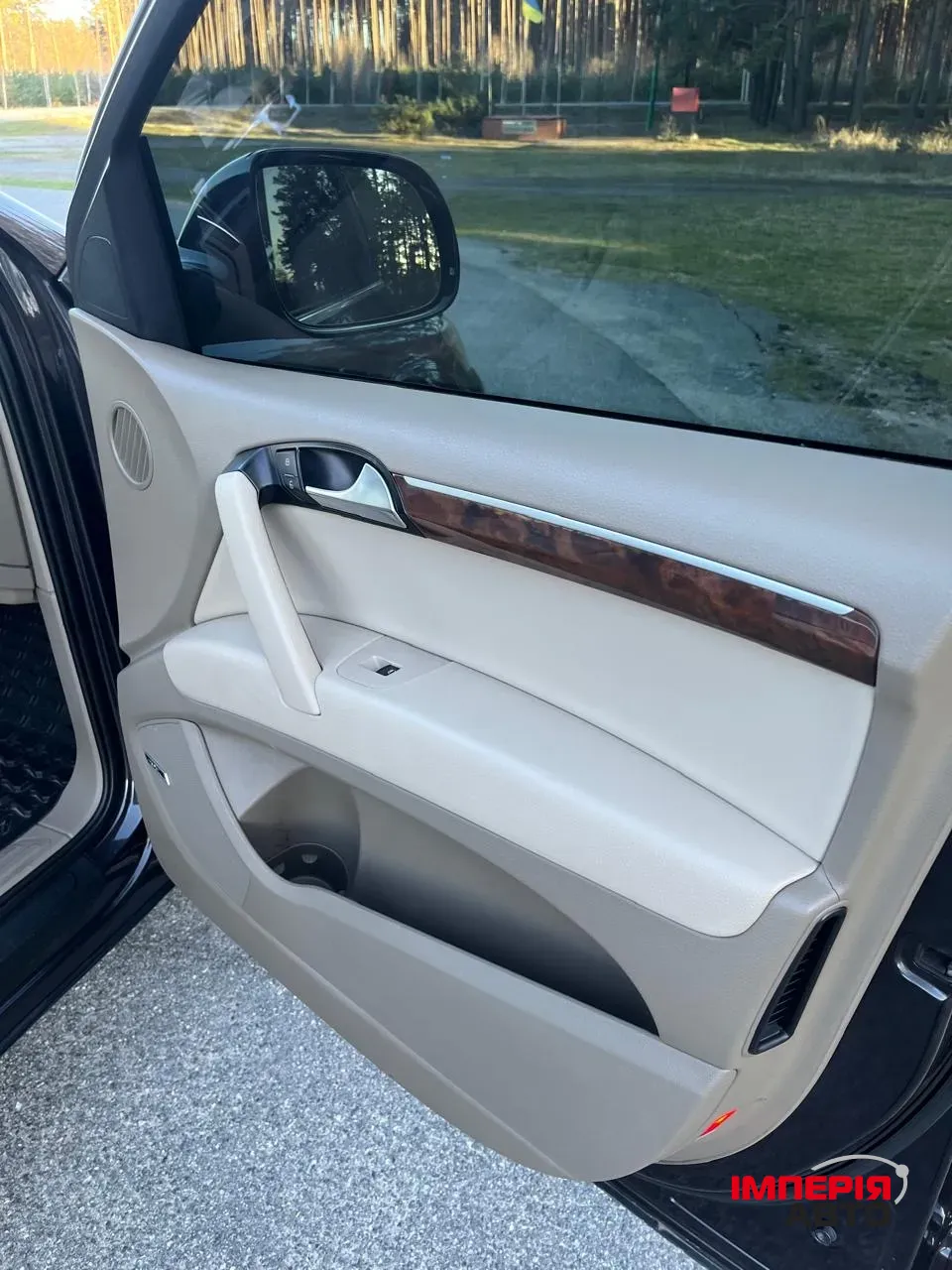 Audi Q7 - фото 12