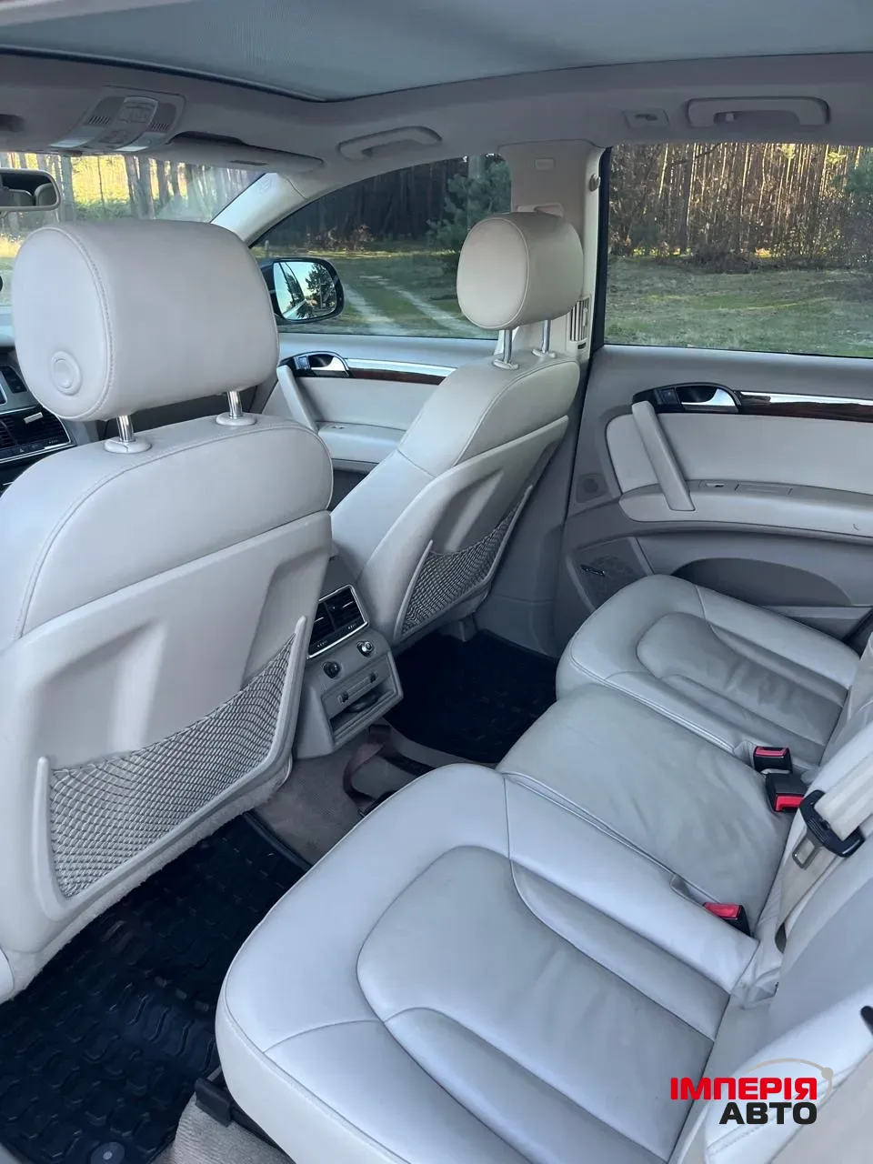 Audi Q7 - фото 8